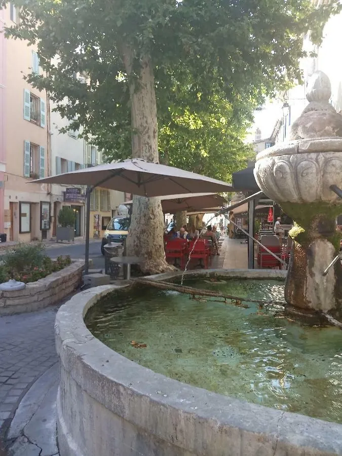 Appartement Grand Studio Tout Confort Flayosc France